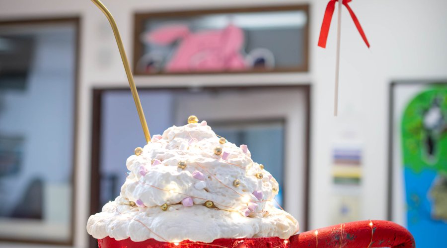 Décoration de Noël aux Soins intensifs pédiatriques