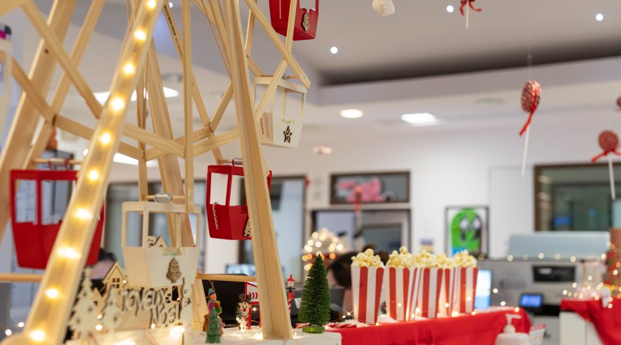 Décoration de Noël aux Soins intensifs pédiatriques