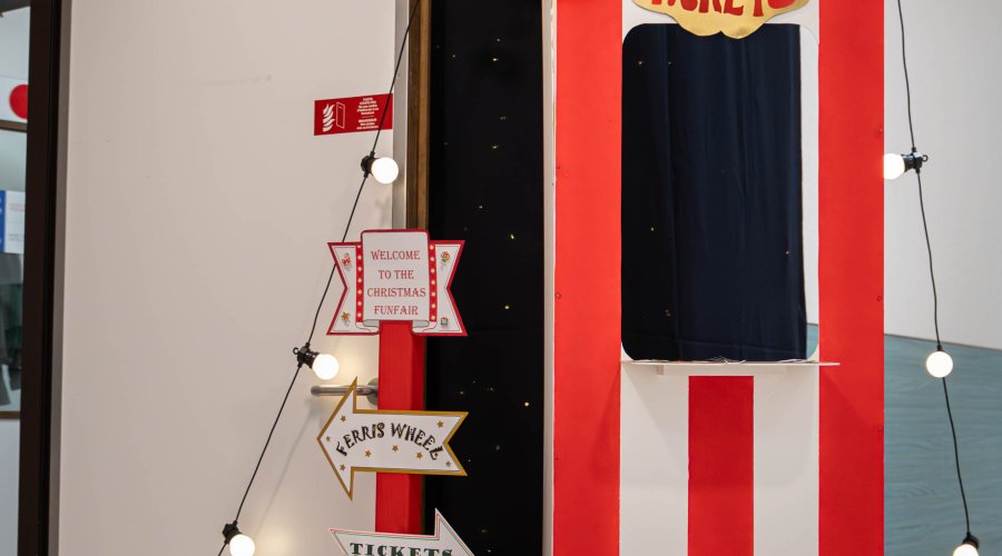 Décoration de Noël aux Soins intensifs pédiatriques