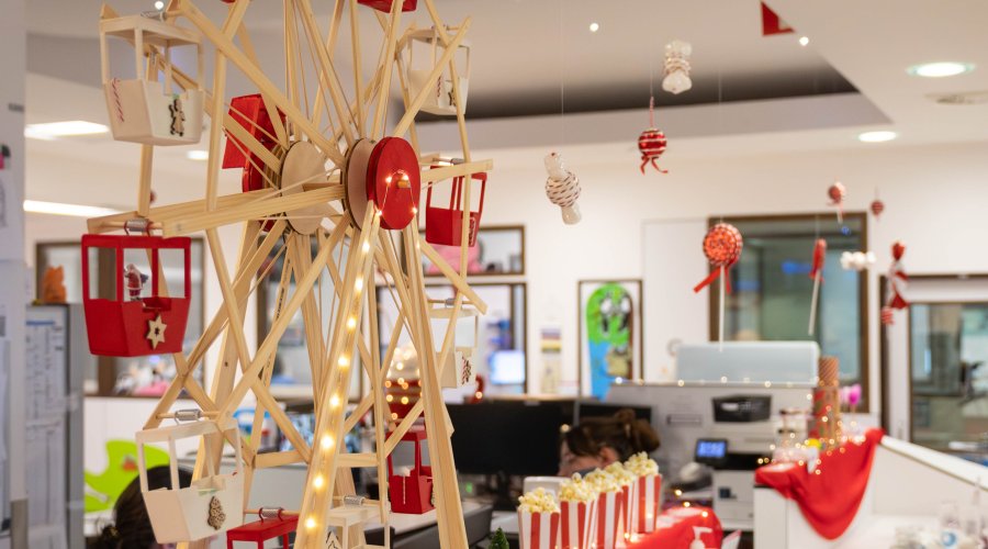 Décoration de Noël aux Soins intensifs pédiatriques