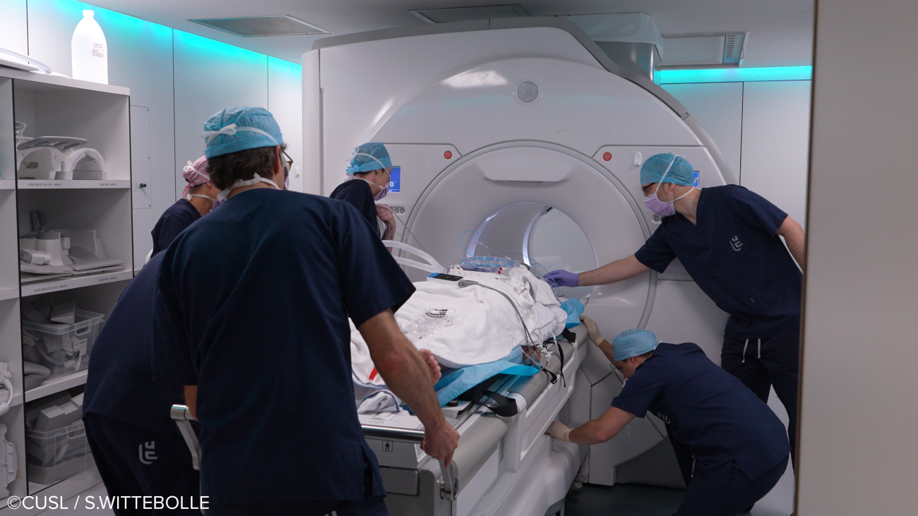 Neurochirurgie - opération d'épilepsie réfractaire
