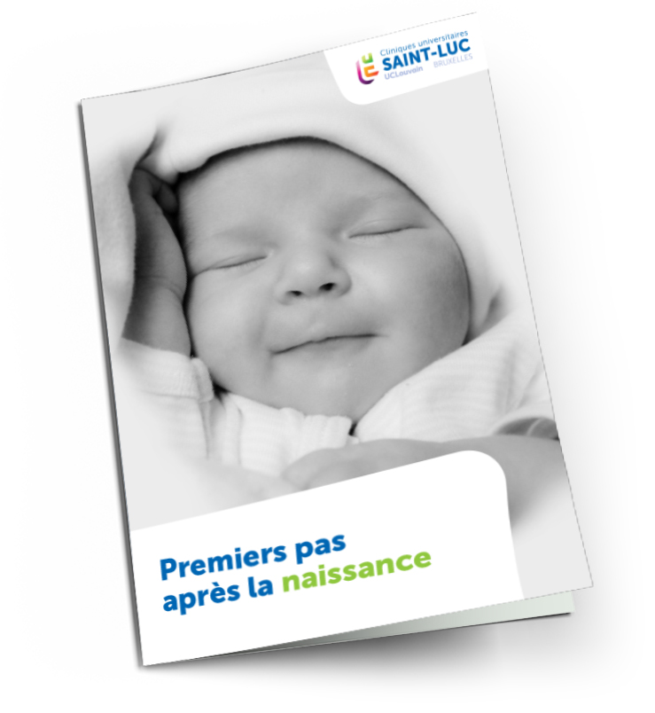 Premiers pas après la naissance